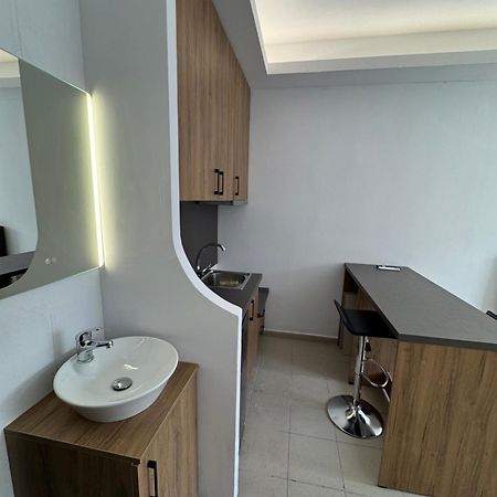 Central Apartment 6 Larissa Zewnętrze zdjęcie