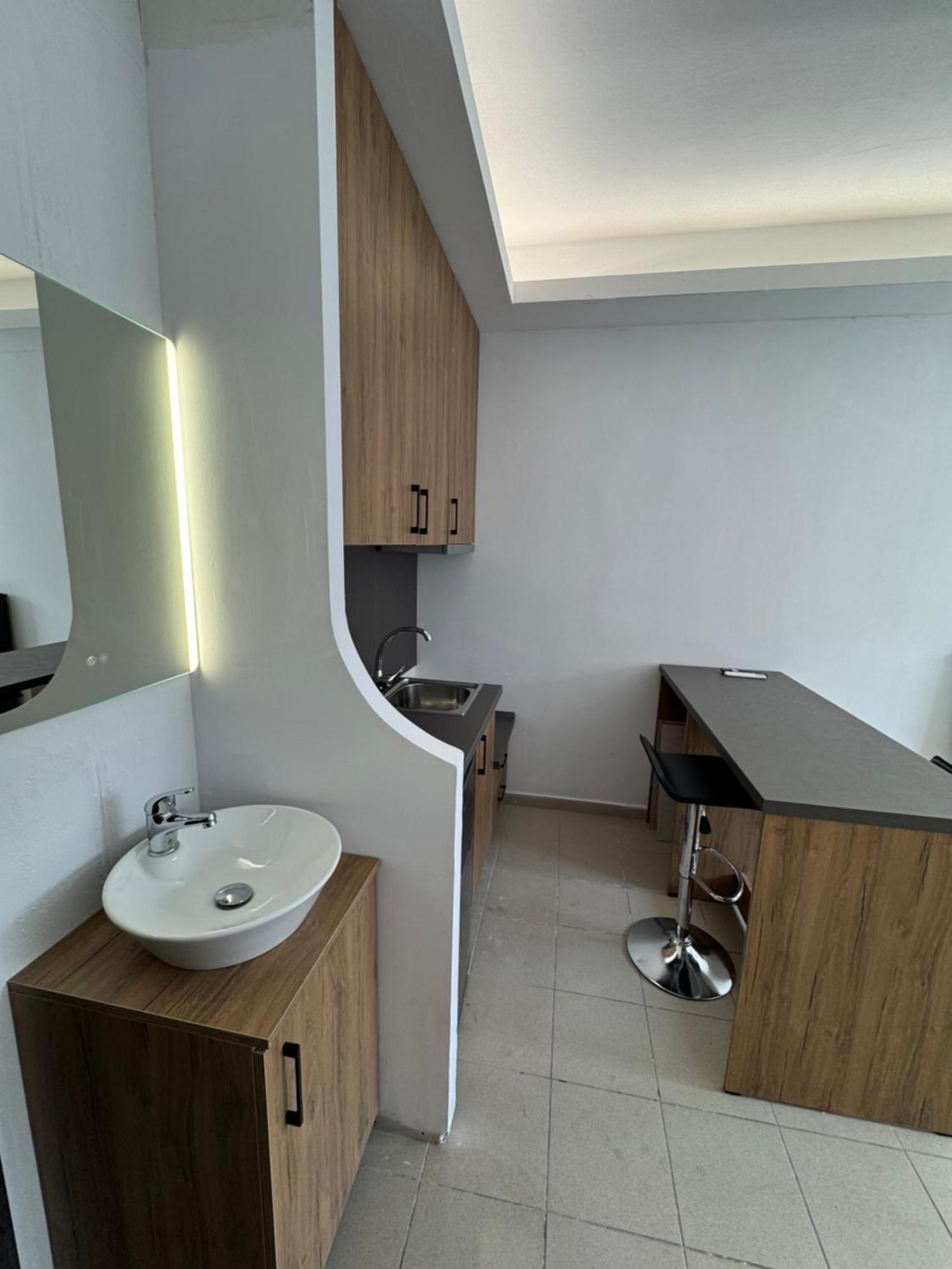 Central Apartment 6 Larissa Zewnętrze zdjęcie